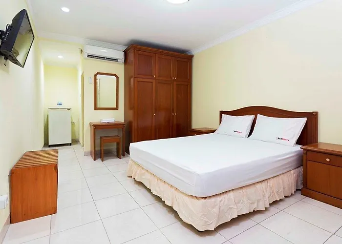 Reddoorz Near Ciputra World Kuningan