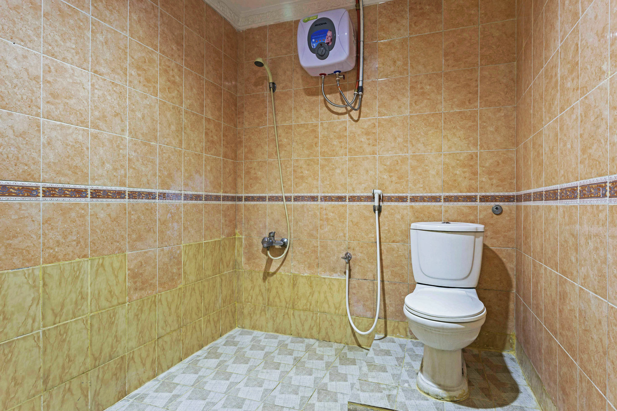 Guest house Reddoorz Near Ciputra World Kuningan 2*